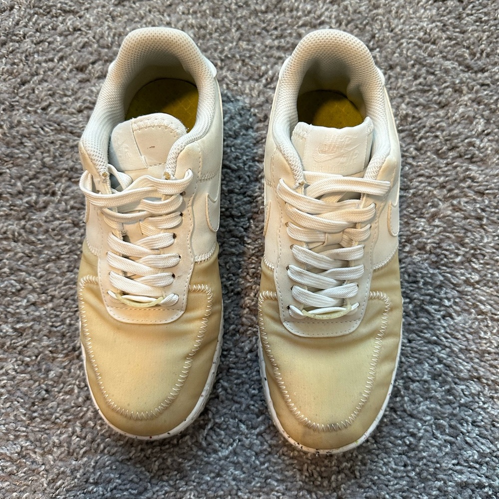Air Force 1’s size 6 recycled material